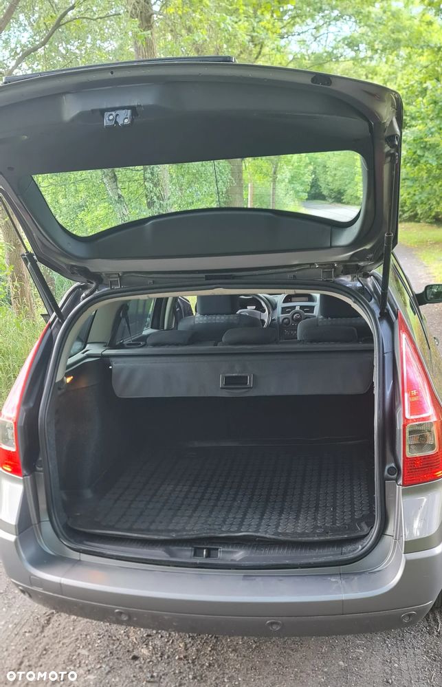 Renault Megane 1.9 dCi Dynamique - 6