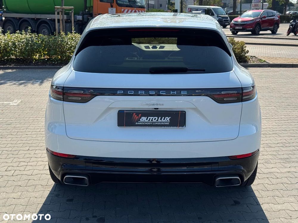 Porsche Cayenne - 19