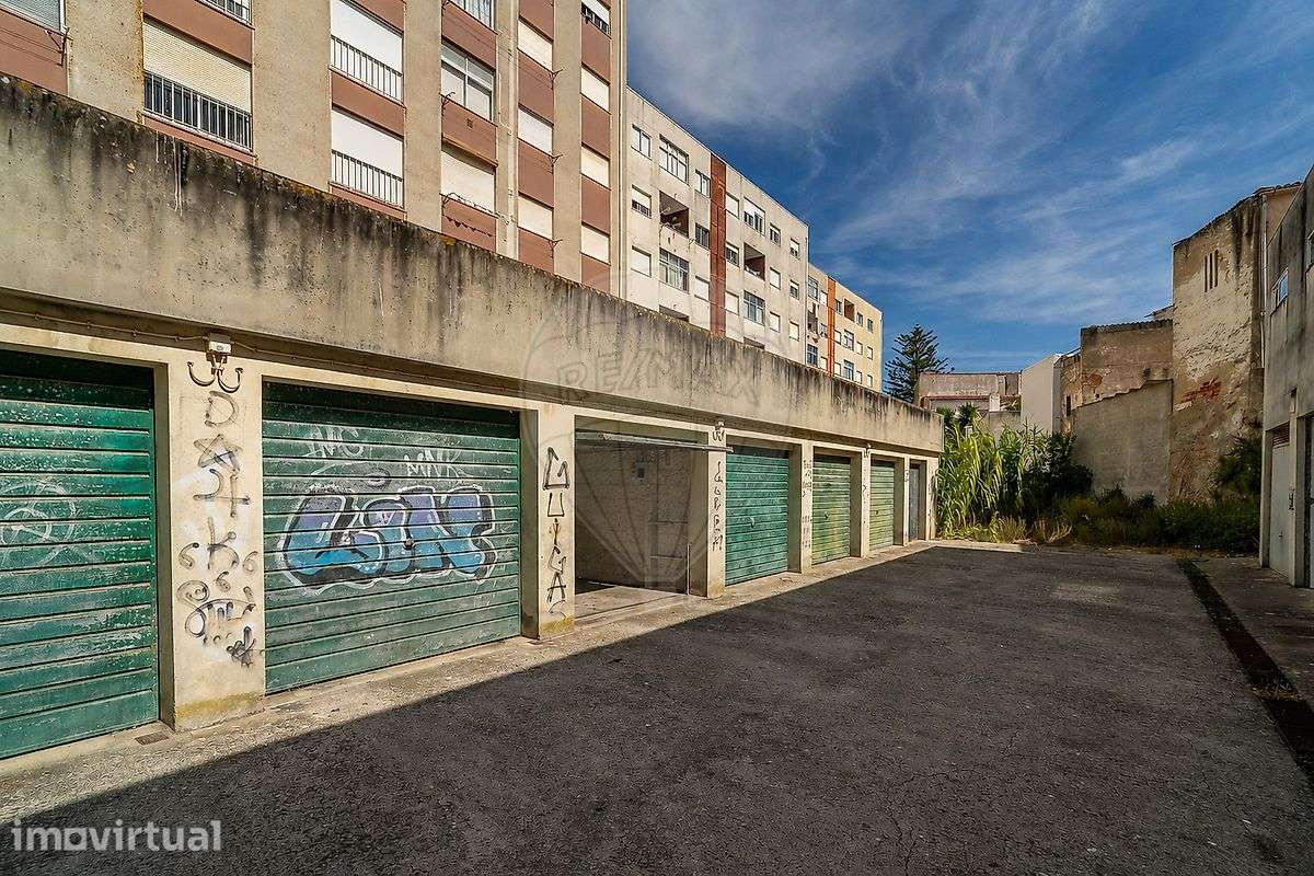 Garagem  para venda - Grande imagem: 2/19