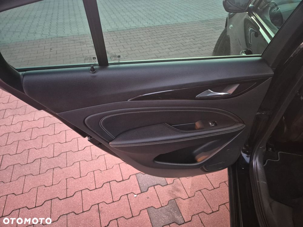 Opel Insignia Sports Tourer 2.0 Diesel Ultimate Exclusive - 13