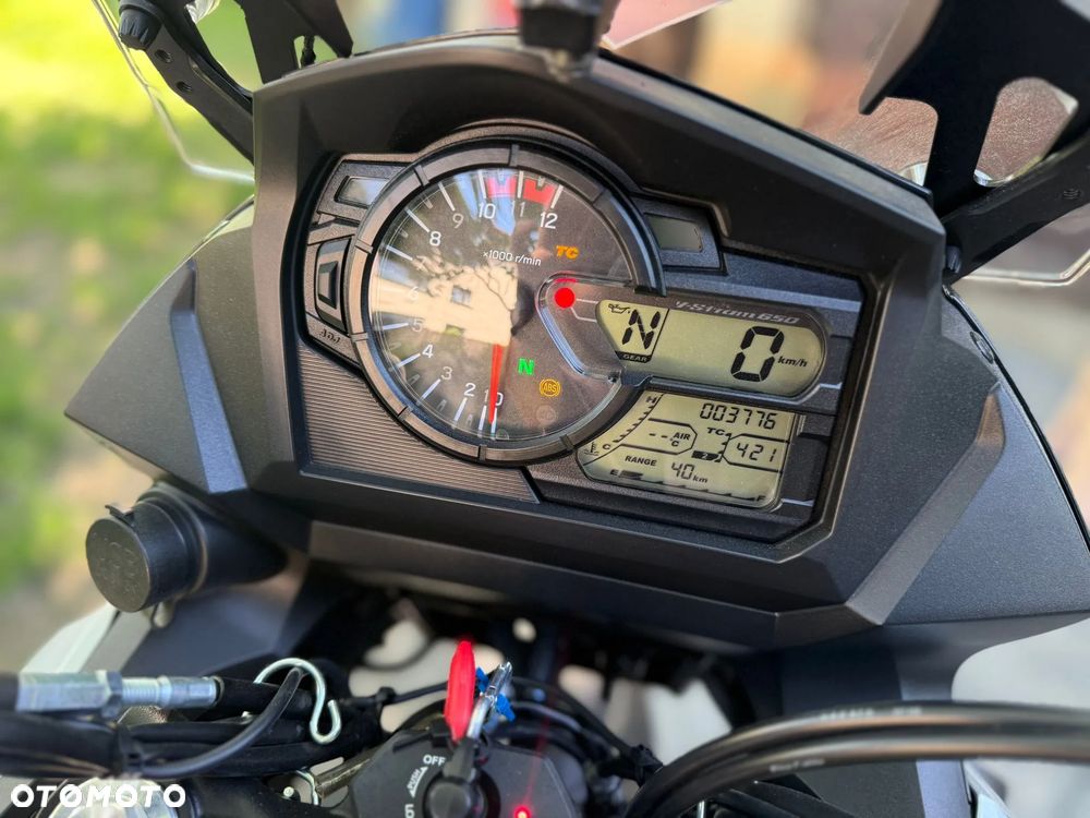 Suzuki V-STROM - 9