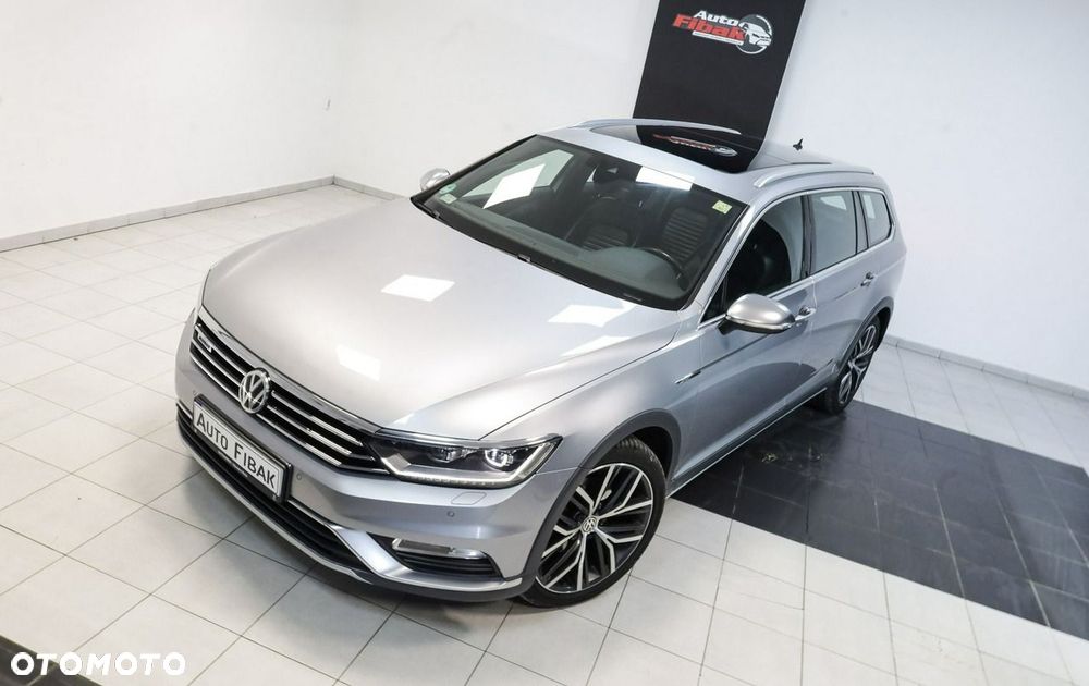 Volkswagen Passat - 4