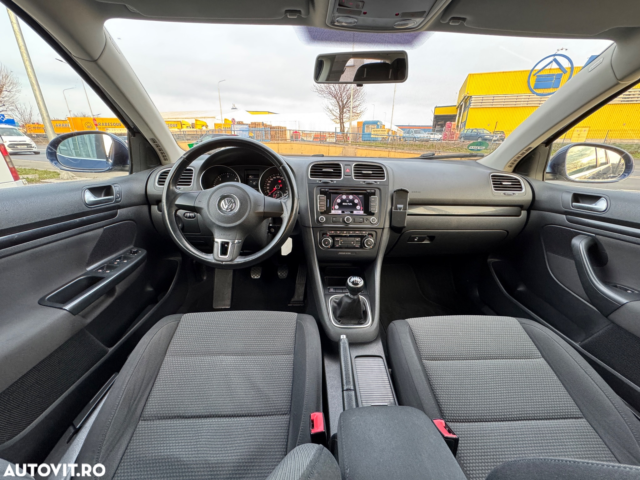 Volkswagen Golf 2.0 TDI Comfortline - 6