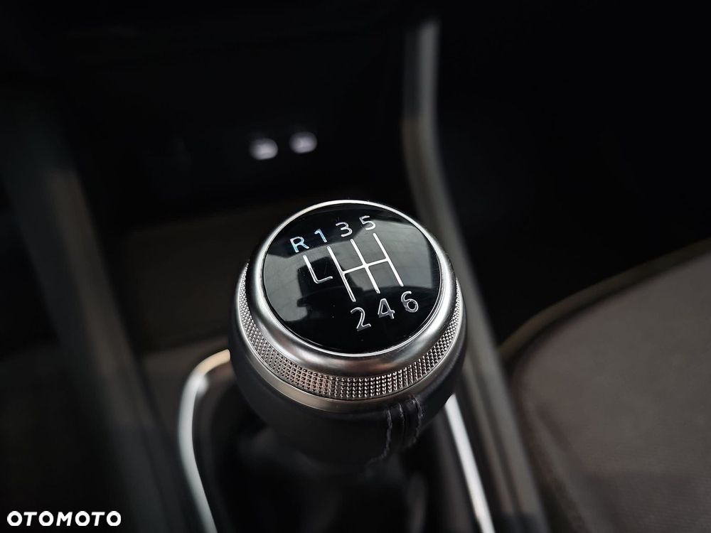 Renault Captur 1.0 TCe Techno - 26
