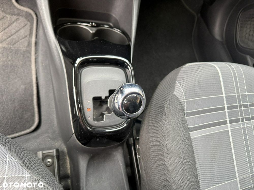 Peugeot 108 - 17