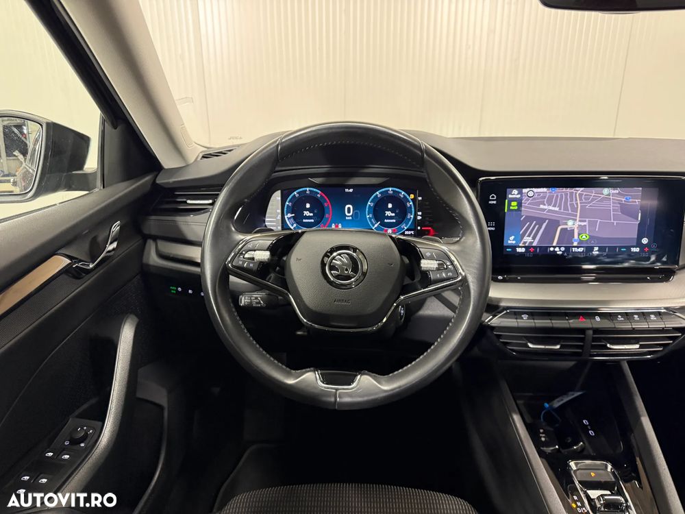 Skoda Octavia Combi 2.0 TDI DSG Ambition - 6