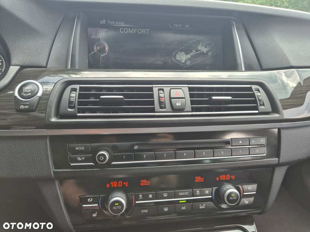 BMW Seria 5 520d Luxury Line - 27