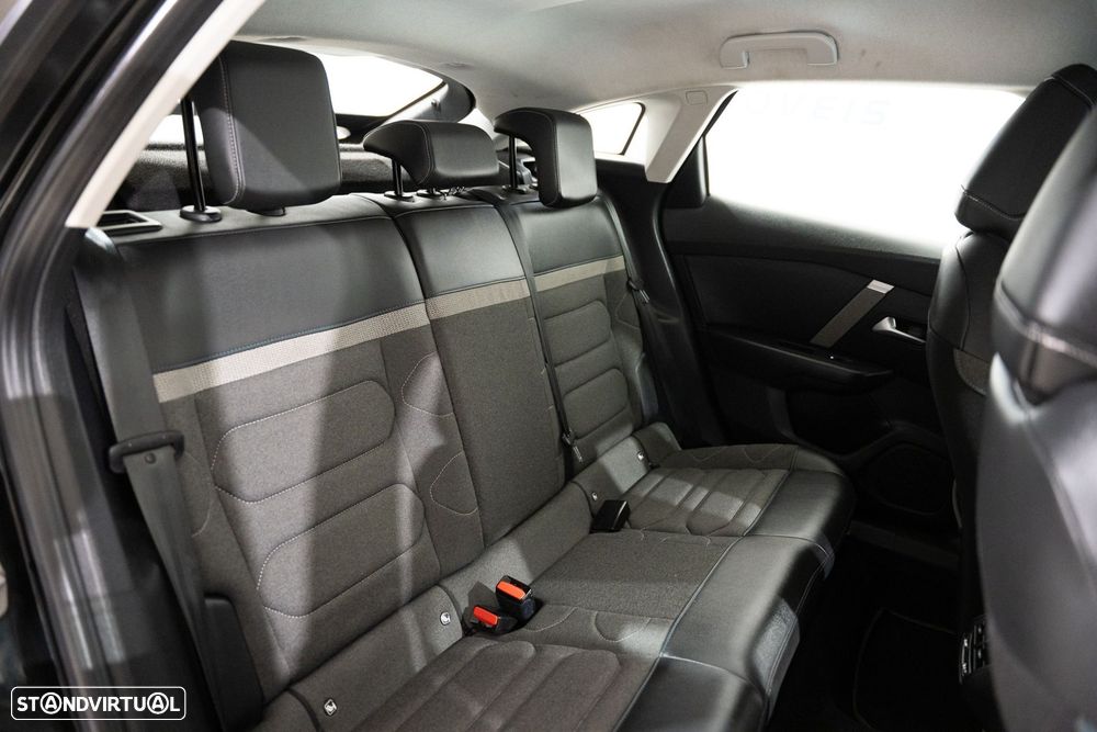 Citroën C4 1.2 PureTech Shine - 29