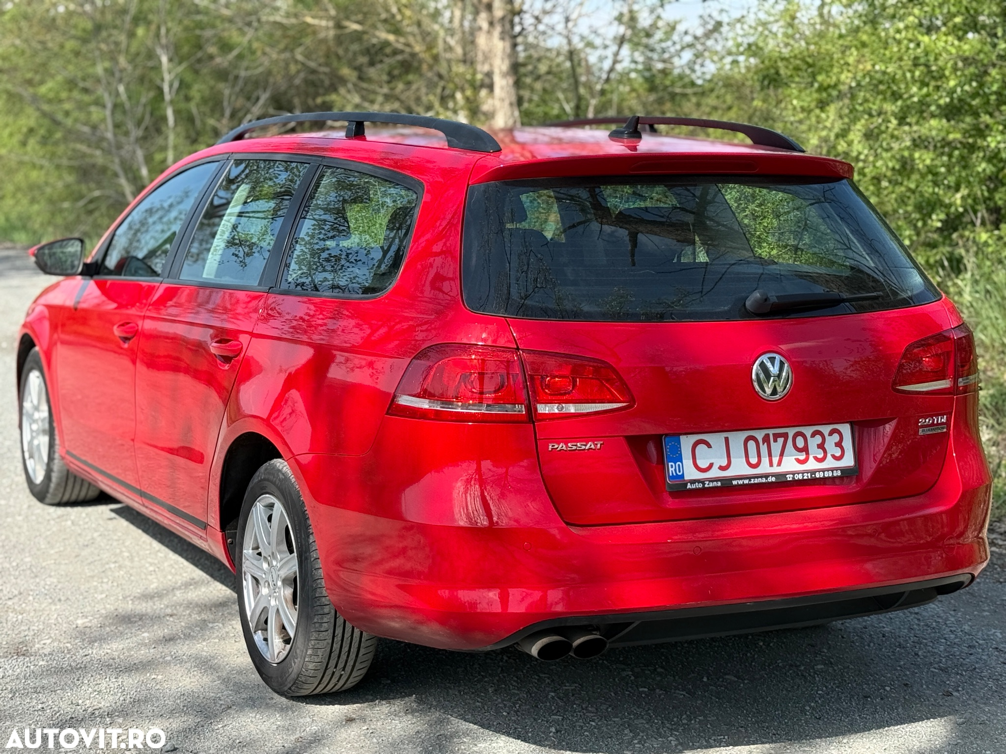 Volkswagen Passat Variant 2.0 TDI DSG BlueMotion Technology Trendline - 3