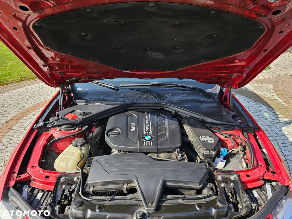 BMW Seria 3 320d Efficient Dynamics Sport Line - 9