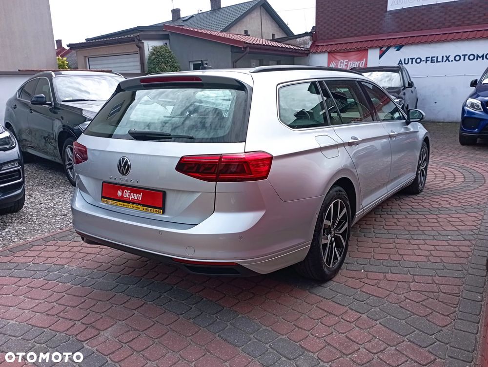Volkswagen Passat Variant 2.0 TDI EVO Business DSG - 4