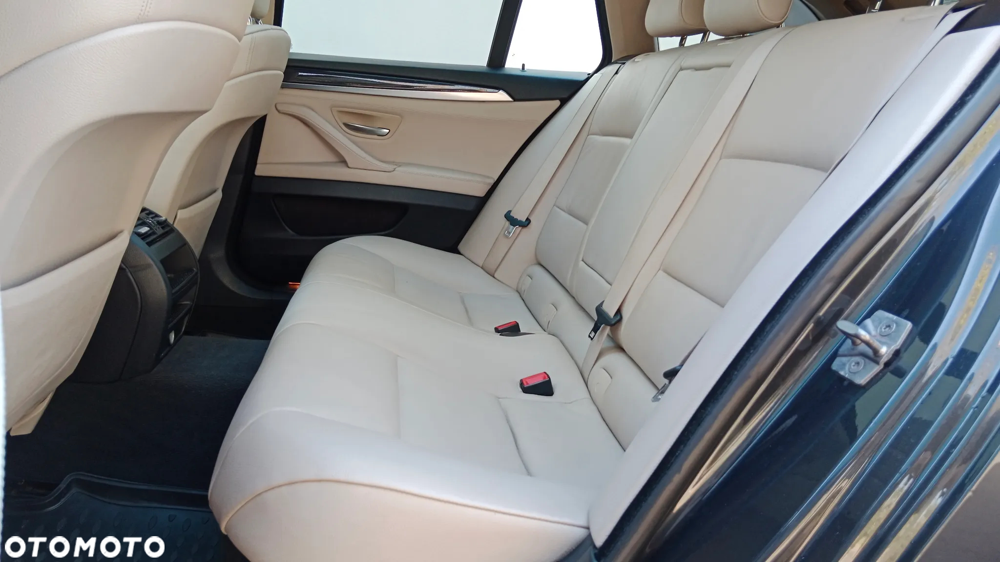 BMW Seria 5 520d - 8