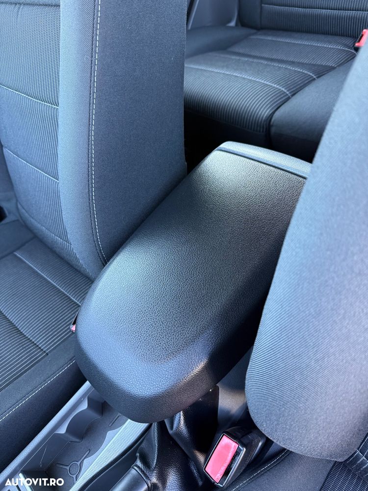 Ford Focus 1.6 16V Titanium - 31