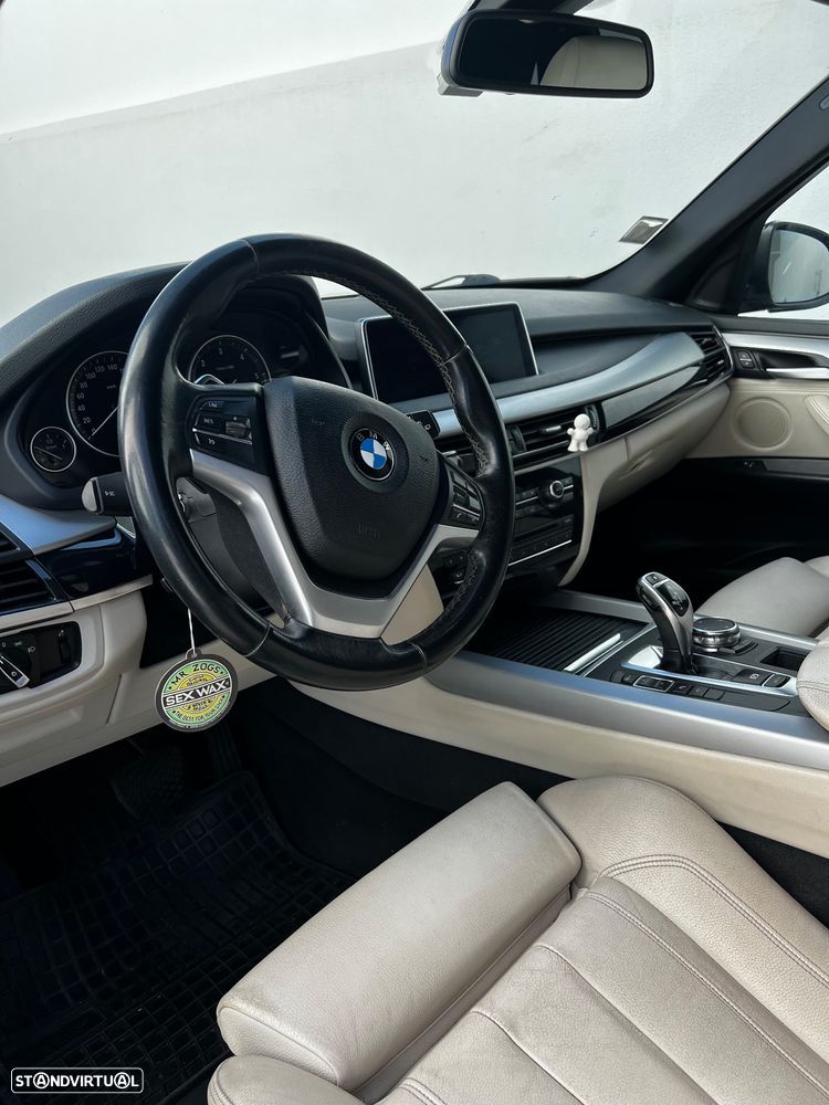BMW X5 25 d sDrive Comfort 7L - 4