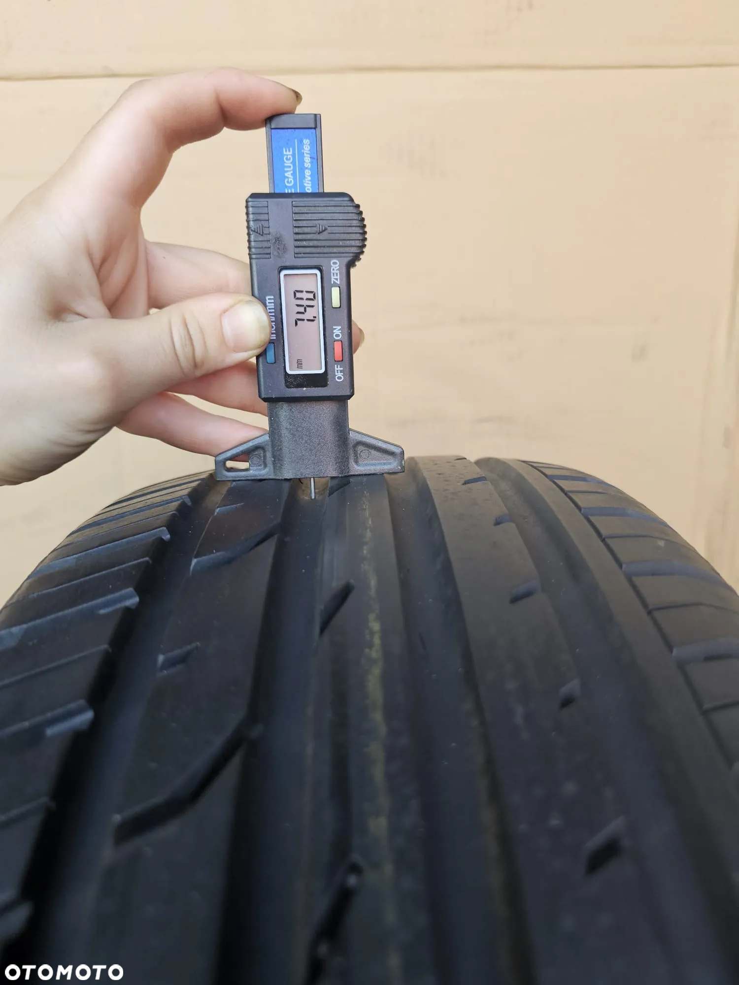 (O103) 205/45R16 83W 7,3mm 16r / Continental ContiPremiumContact 2 - 3