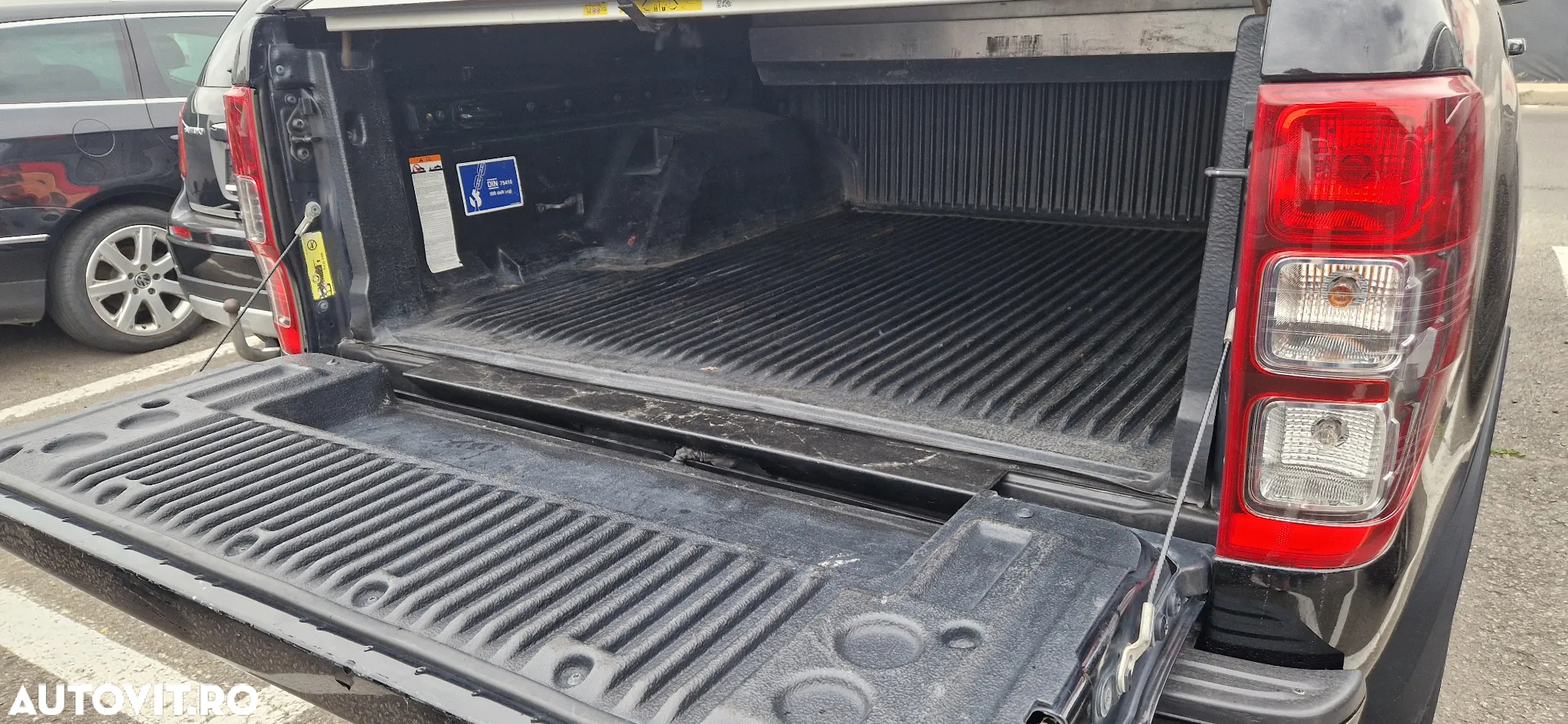 Ford Ranger Pick-Up 3.2 Duratorq 200 CP 4x4 Cabina Dubla Wildtrack Aut. - 38