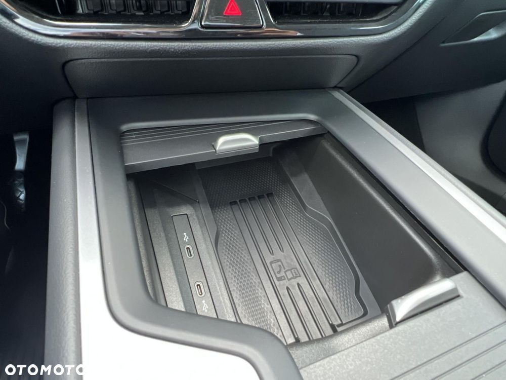 Volkswagen Passat 1.5 TSI ACT mHEV Trend DSG - 16