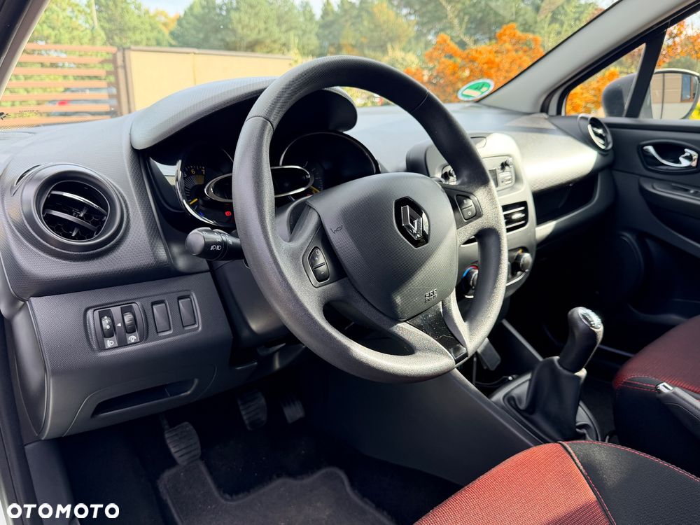 Renault Clio 1.2 16V 75 Life - 22