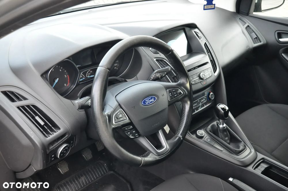 Ford Focus 1.5 TDCi DPF Start-Stopp-System Business - 24
