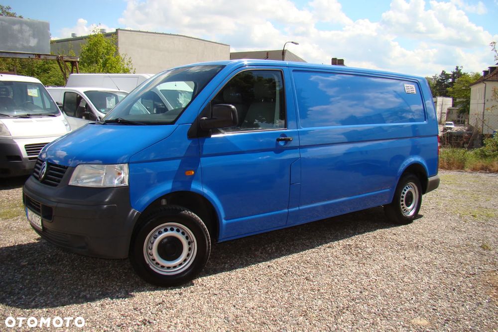 Volkswagen Transporter - 2