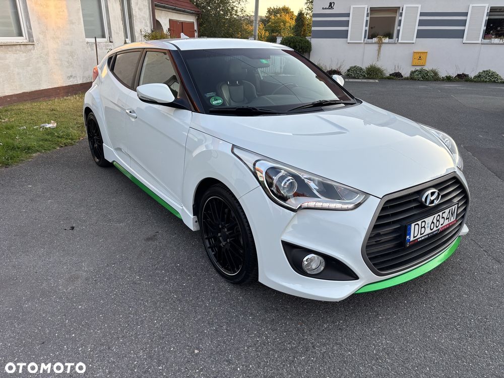 Hyundai Veloster - 2