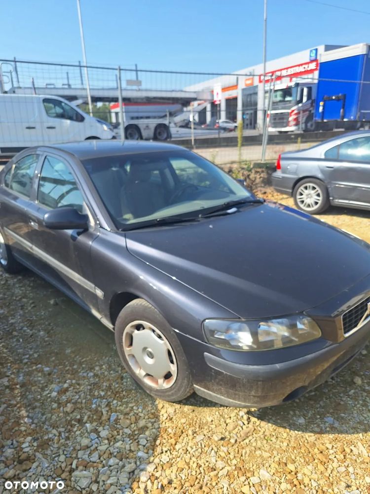 Volvo S60 - 1