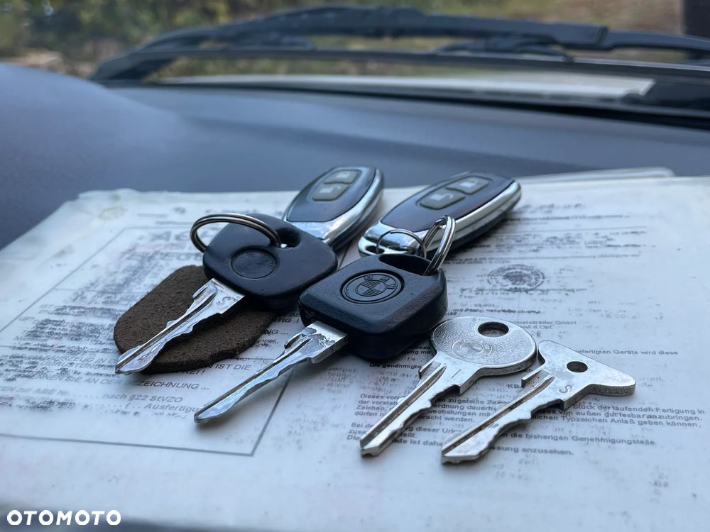 BMW Seria 3 318i Touring - 19