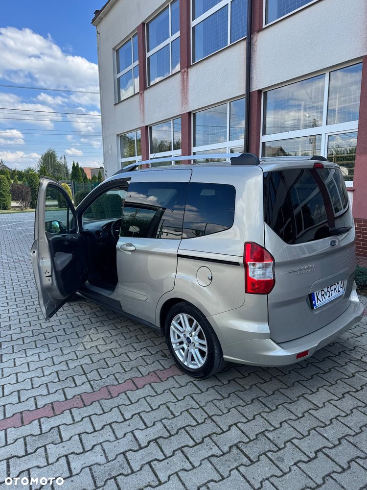 Ford Tourneo Courier 1.0 EcoBoost Titanium - 18