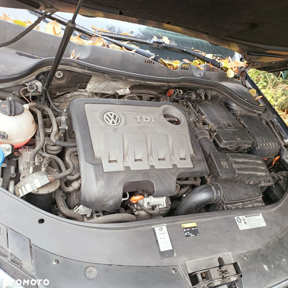 Volkswagen Passat 2.0 TDI Comfortline DSG - 2
