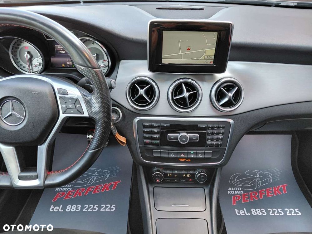 Mercedes-Benz GLA - 24