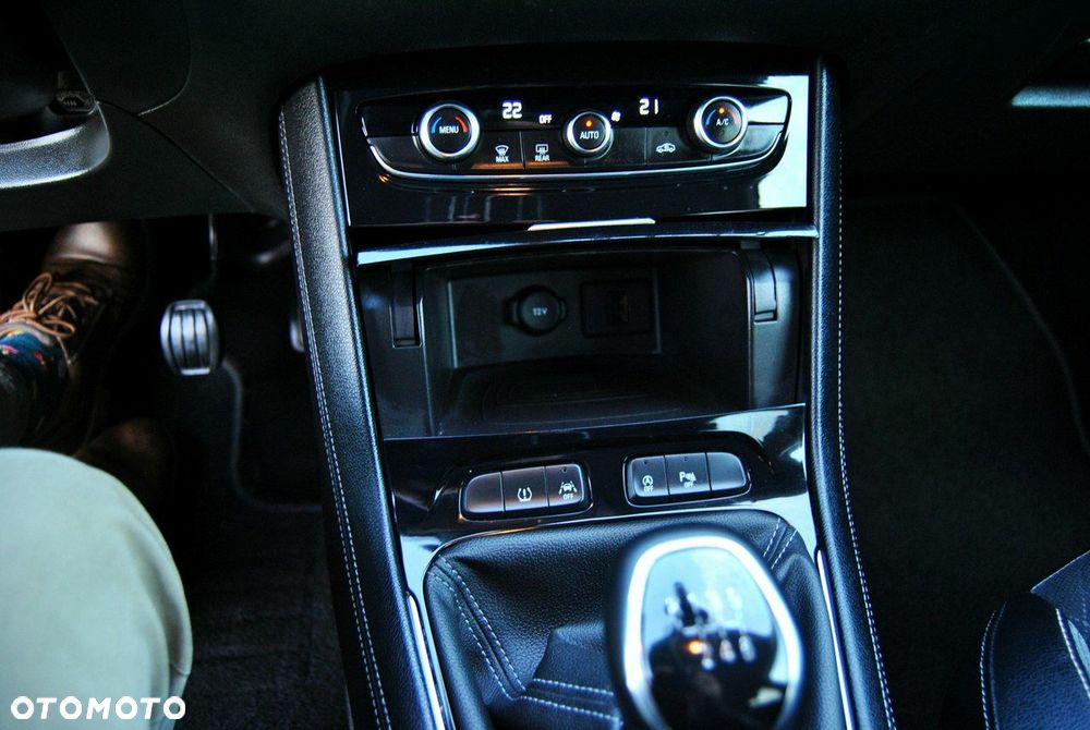 Opel Grandland X 1.6 D Start/Stop Business Edition - 17