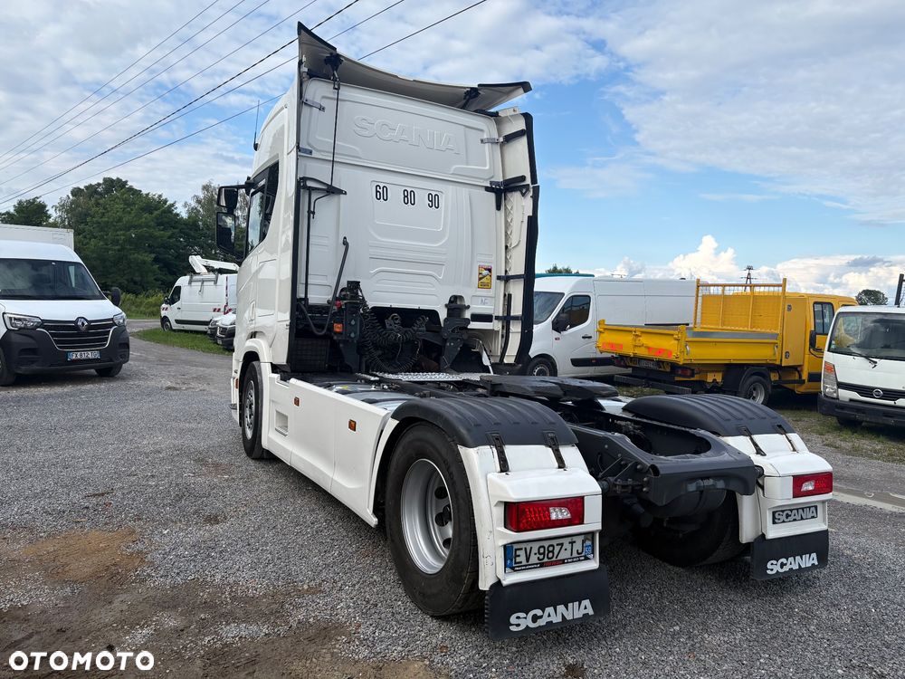 Scania R 450 | RETARDER | FULL LED | CAŁA NA PODUSZKACH | KLIMA POSTOJOWA | DWA ZBIORNIKI | NAWIGACJA | NOWE SPRZĘGŁO | SPROWADZONA | SUPER STAN - 3