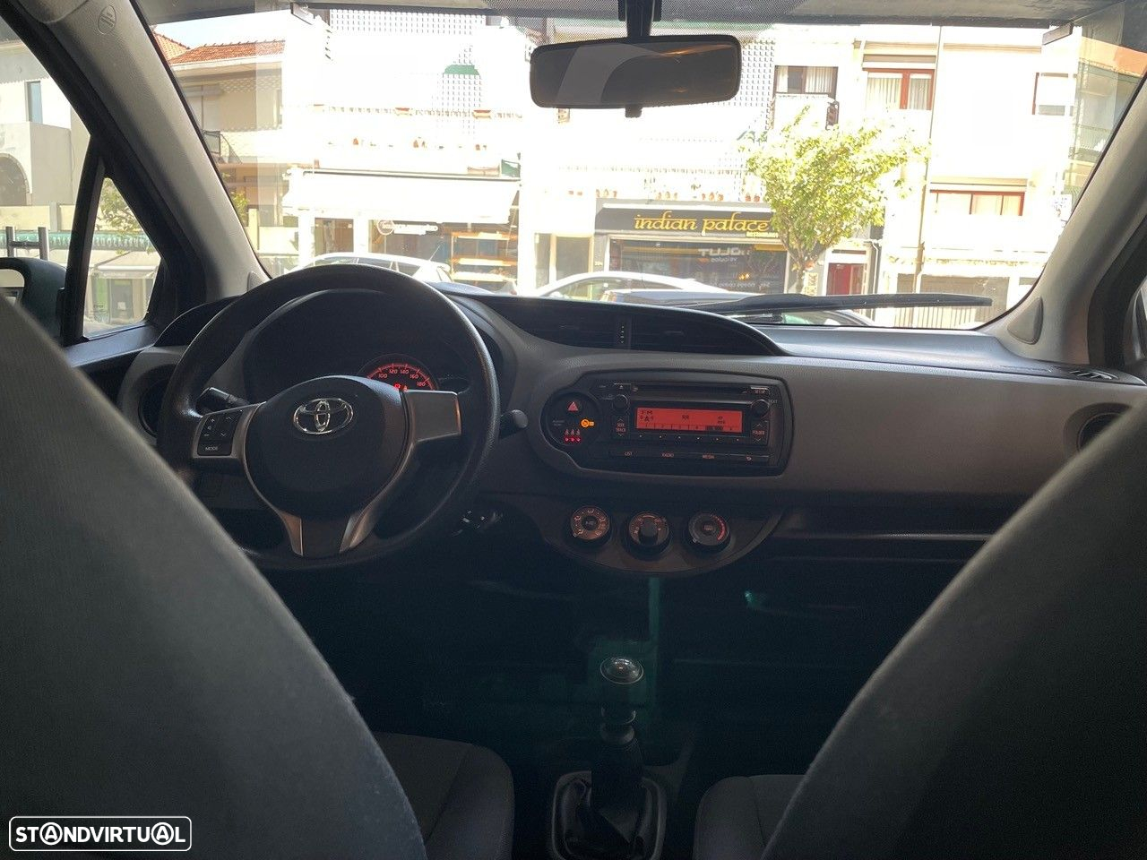 Toyota Yaris 1.4 D-4D ACtive - 27