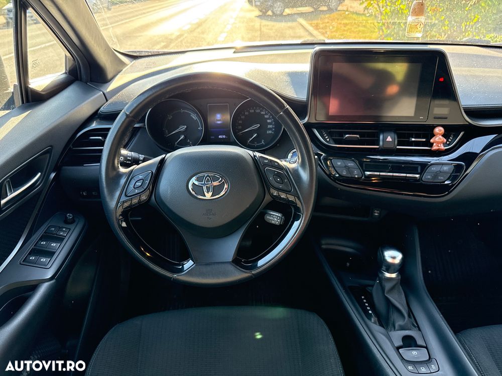 Toyota C-HR 1.8 HSD 4x2 CVT C-enter - 8