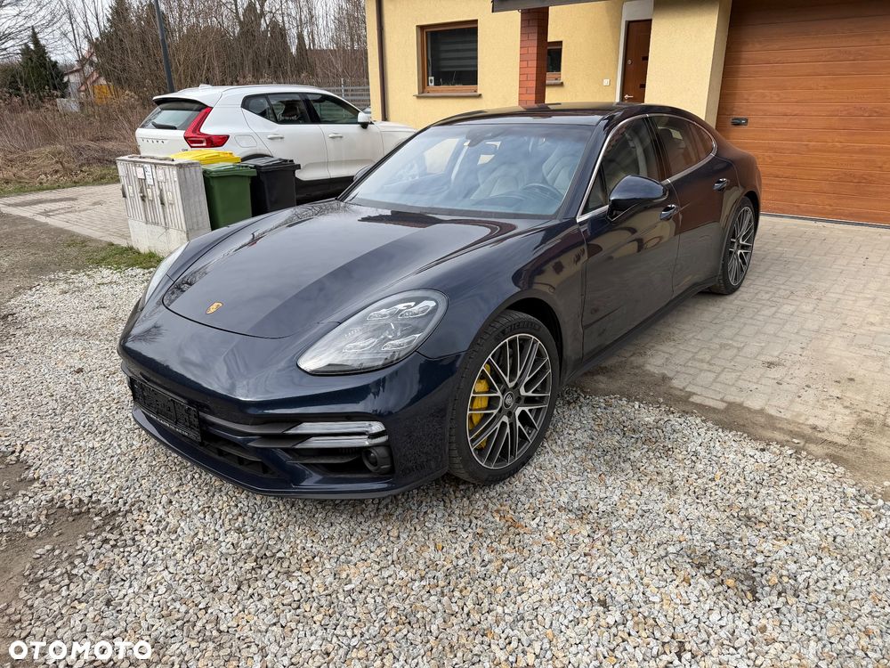 Porsche Panamera Turbo S - 2