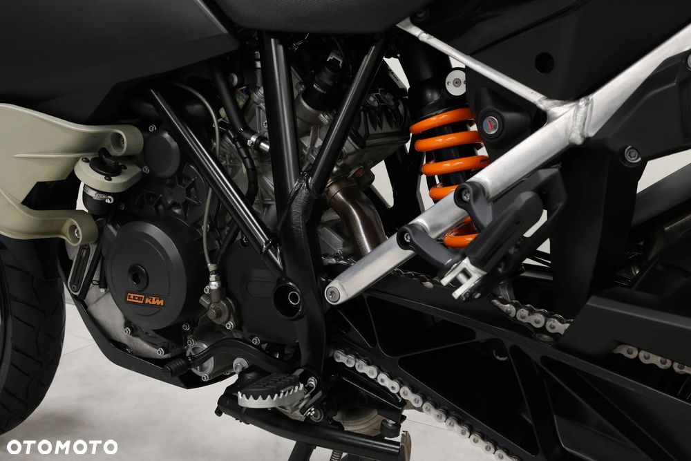 KTM Adventure - 29