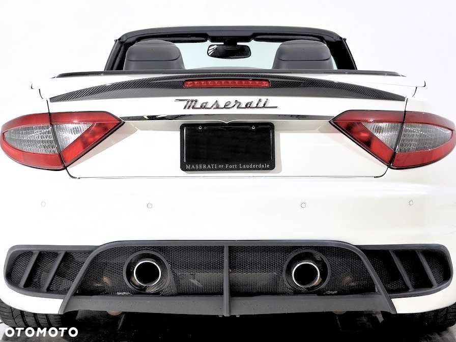 Maserati Granturismo, Grancabrio MC - spoiler lotka klapy OE - CARBON - 1