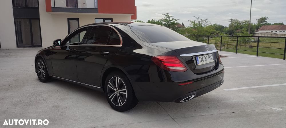 Mercedes-Benz E - 21