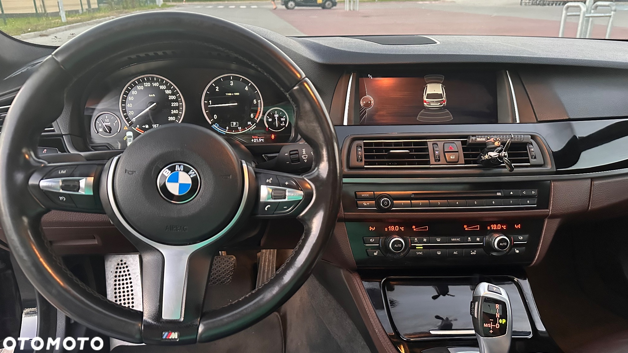 BMW Seria 5 525d xDrive - 34