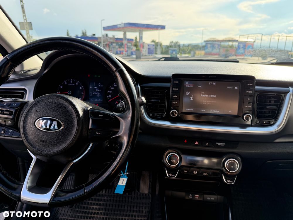 Kia Stonic - 27