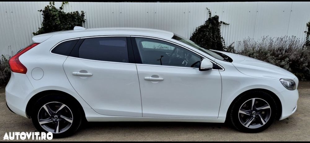 Volvo V40 D4 Momentum - 12