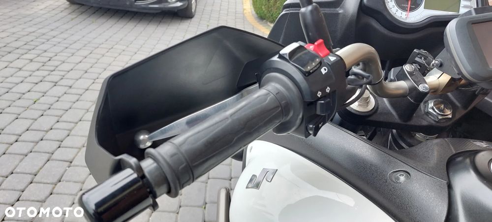 Suzuki V-STROM - 19
