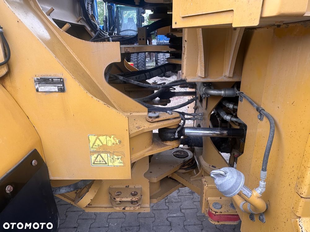 Caterpillar 966 KXE - 17