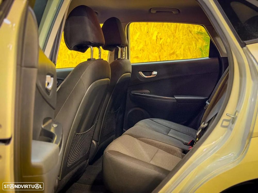 Hyundai Kauai Standard - 35
