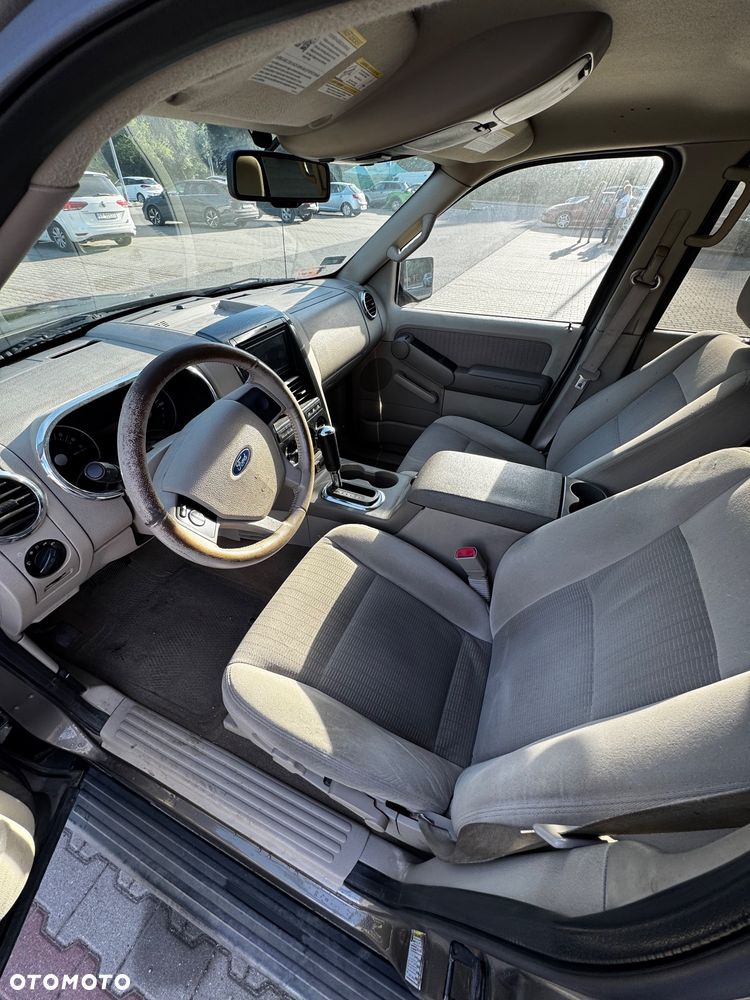 Ford Explorer 4.0 AWD - 7