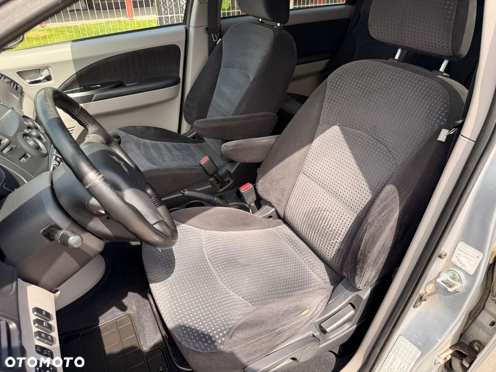 Mitsubishi Grandis 2.0 DI-D 7-Sitzer Intense - 22