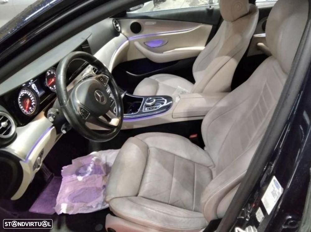 Mercedes-Benz E 220 - 3