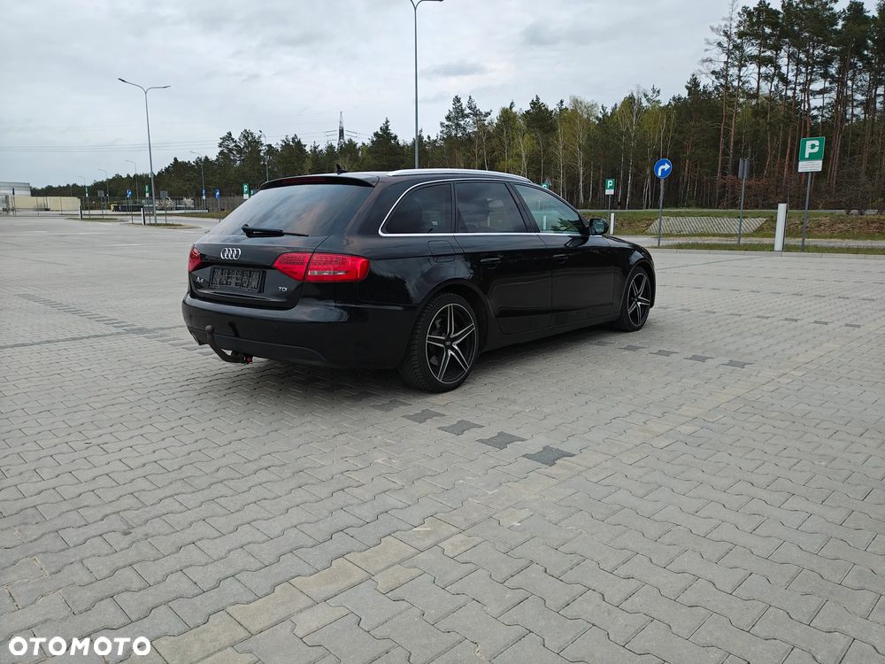 Audi A4 Avant - 8