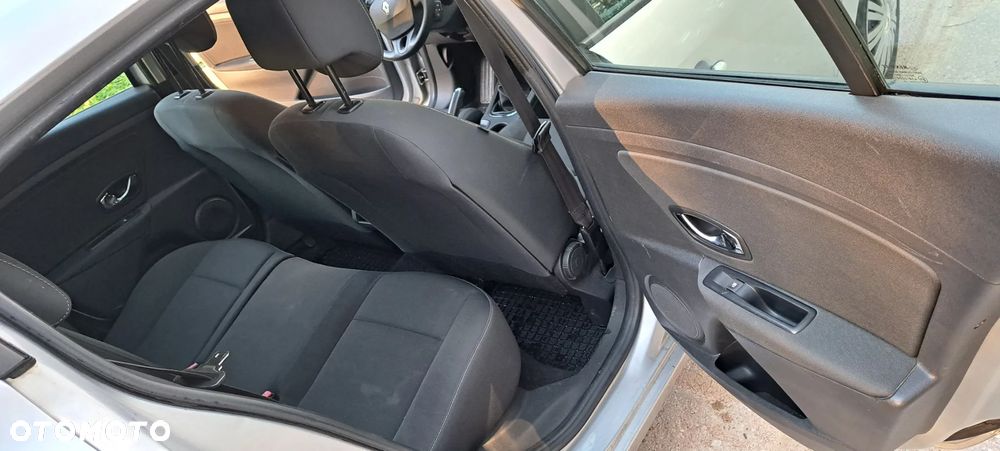 Renault Megane 1.6 16V Life - 11