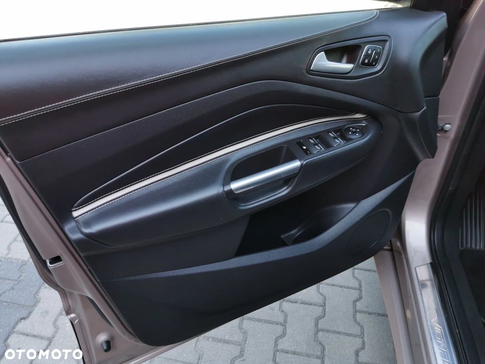 Ford Kuga Vignale 2.0 TDCi AWD - 11
